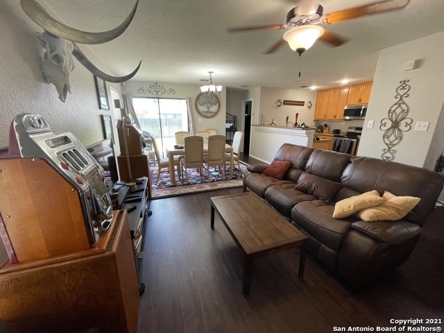 10210 Dixon Wood San Antonio TX 78245