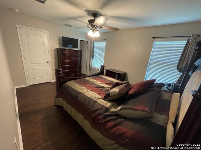 10210 Dixon Wood San Antonio TX 78245