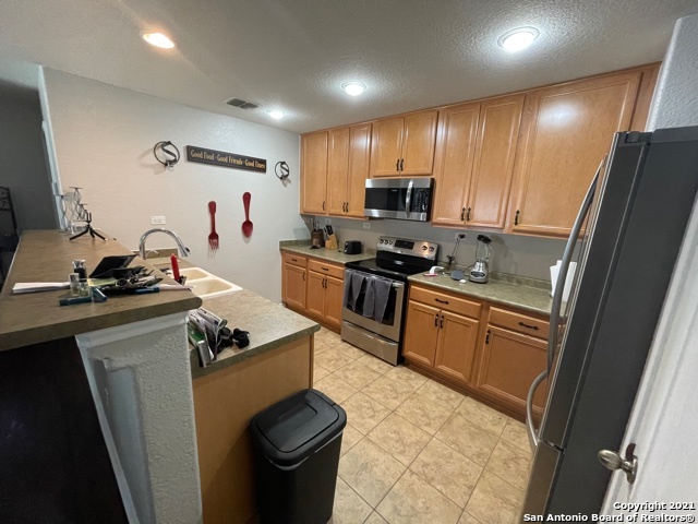 10210 Dixon Wood San Antonio TX 78245