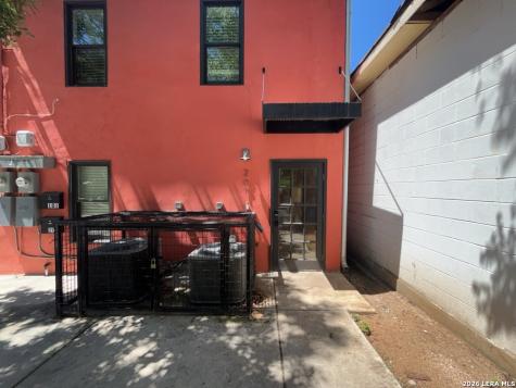 1722 S Saint Marys Street San Antonio TX 78210
