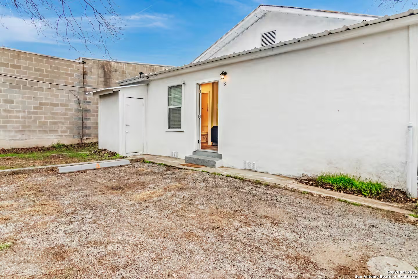 1407 Leal San Antonio TX 78207
