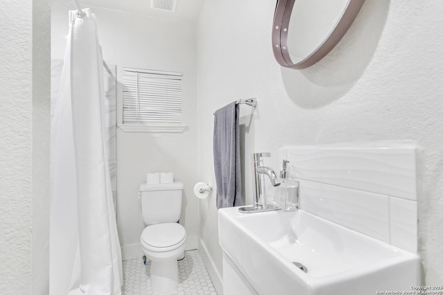 1407 Leal San Antonio TX 78207