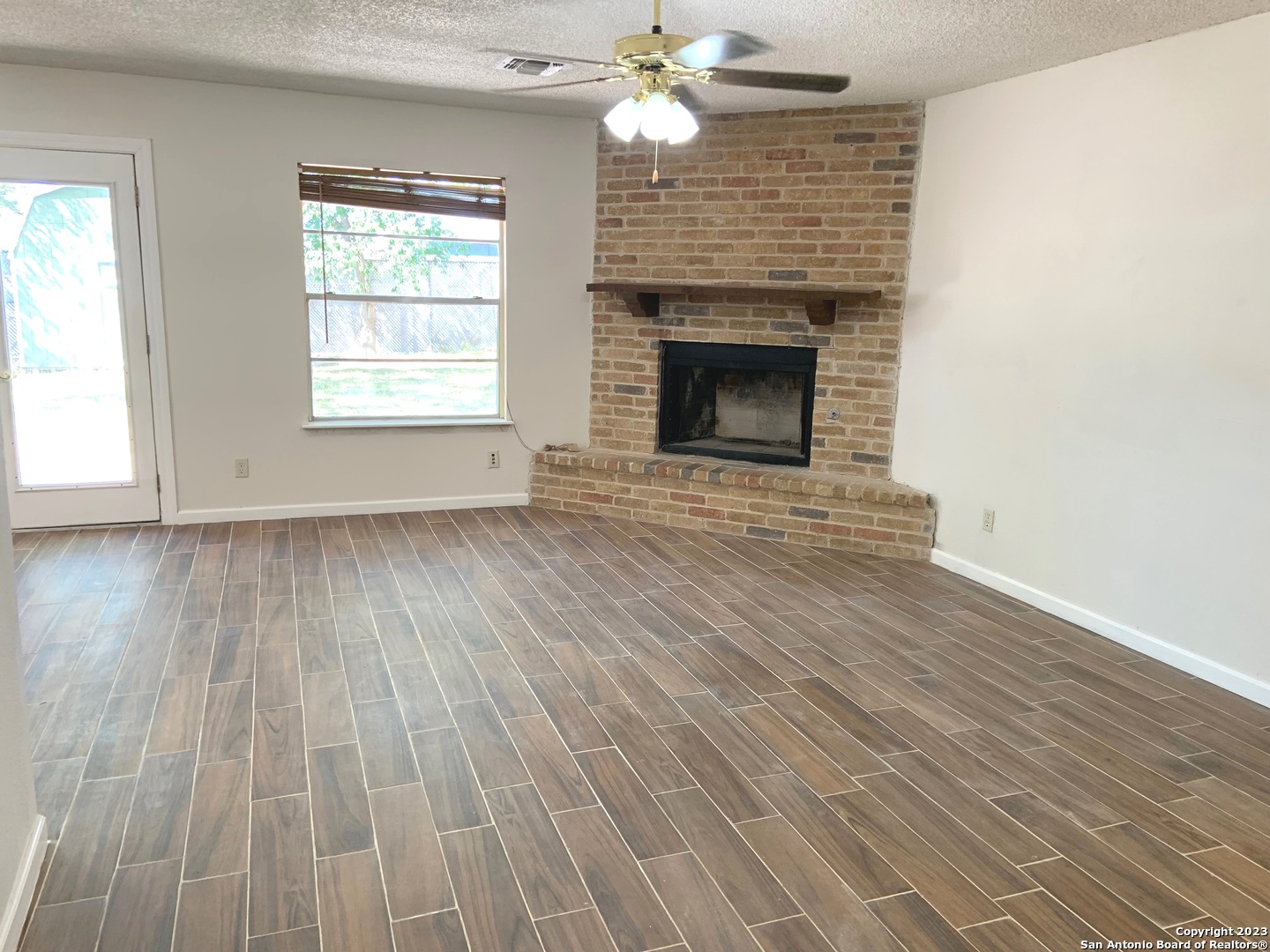12242 Brownstone Street Live Oak TX 78233