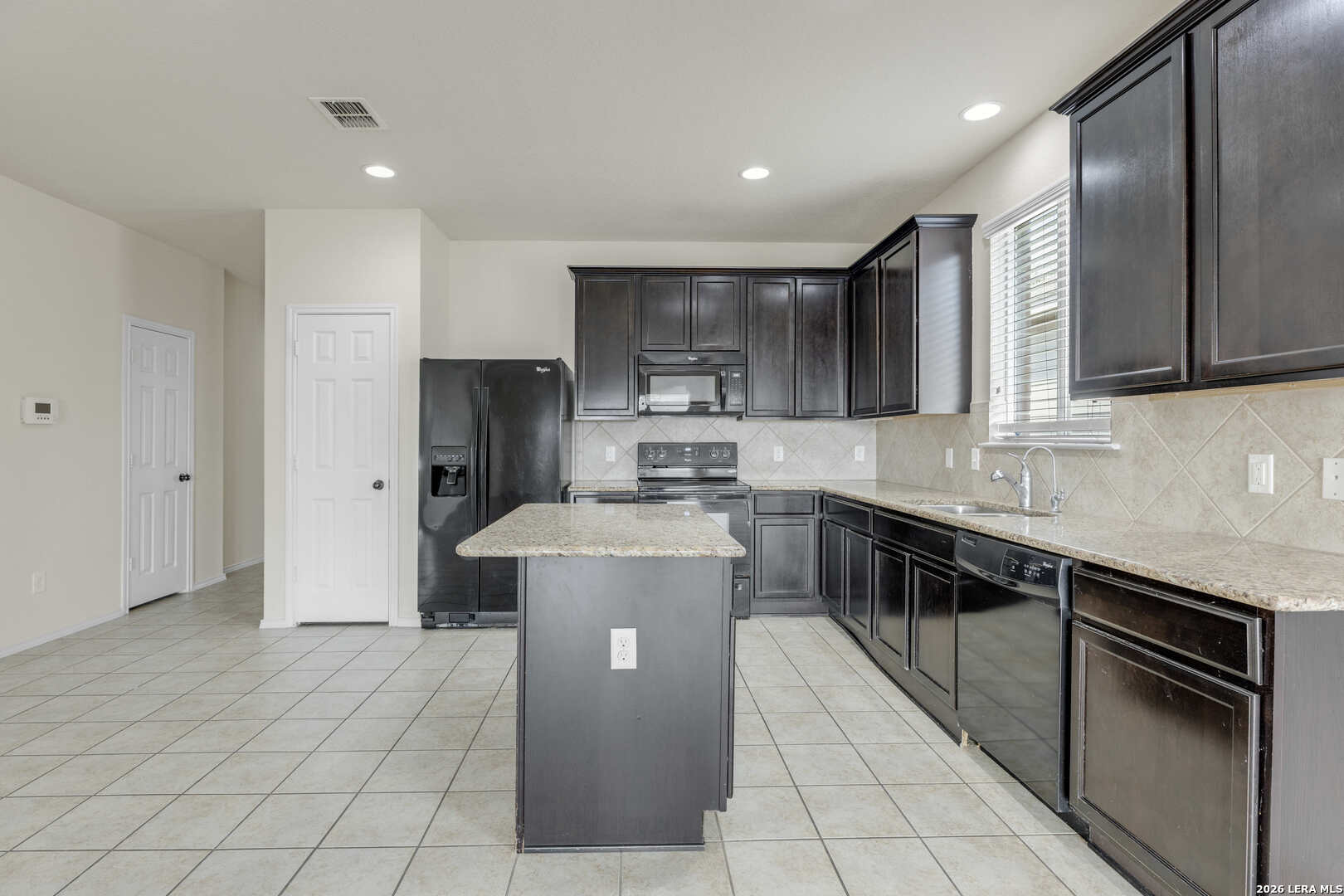 322 Walnut Crest Selma TX 78154