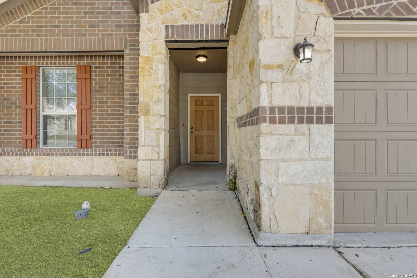 322 Walnut Crest Selma TX 78154