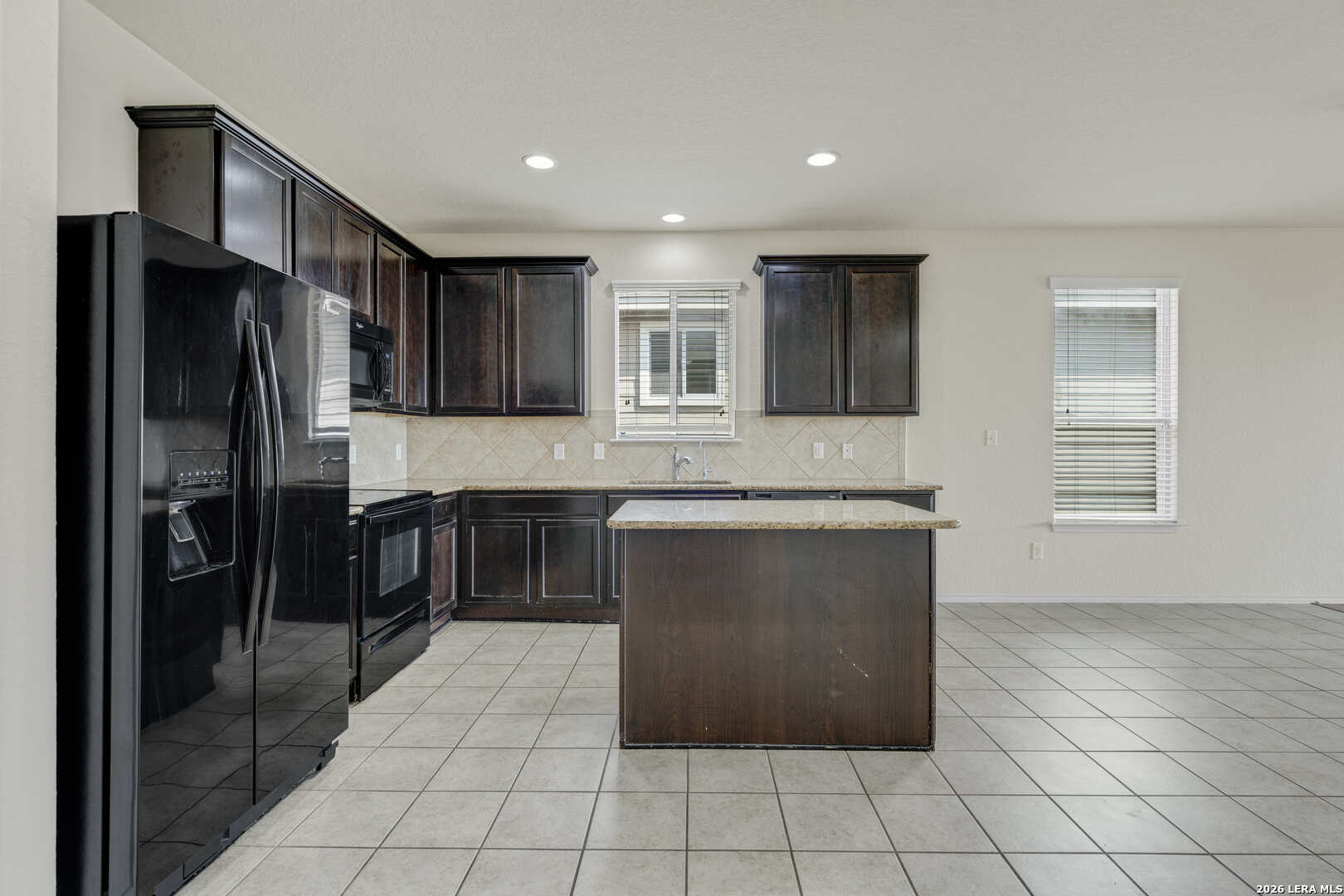 322 Walnut Crest Selma TX 78154