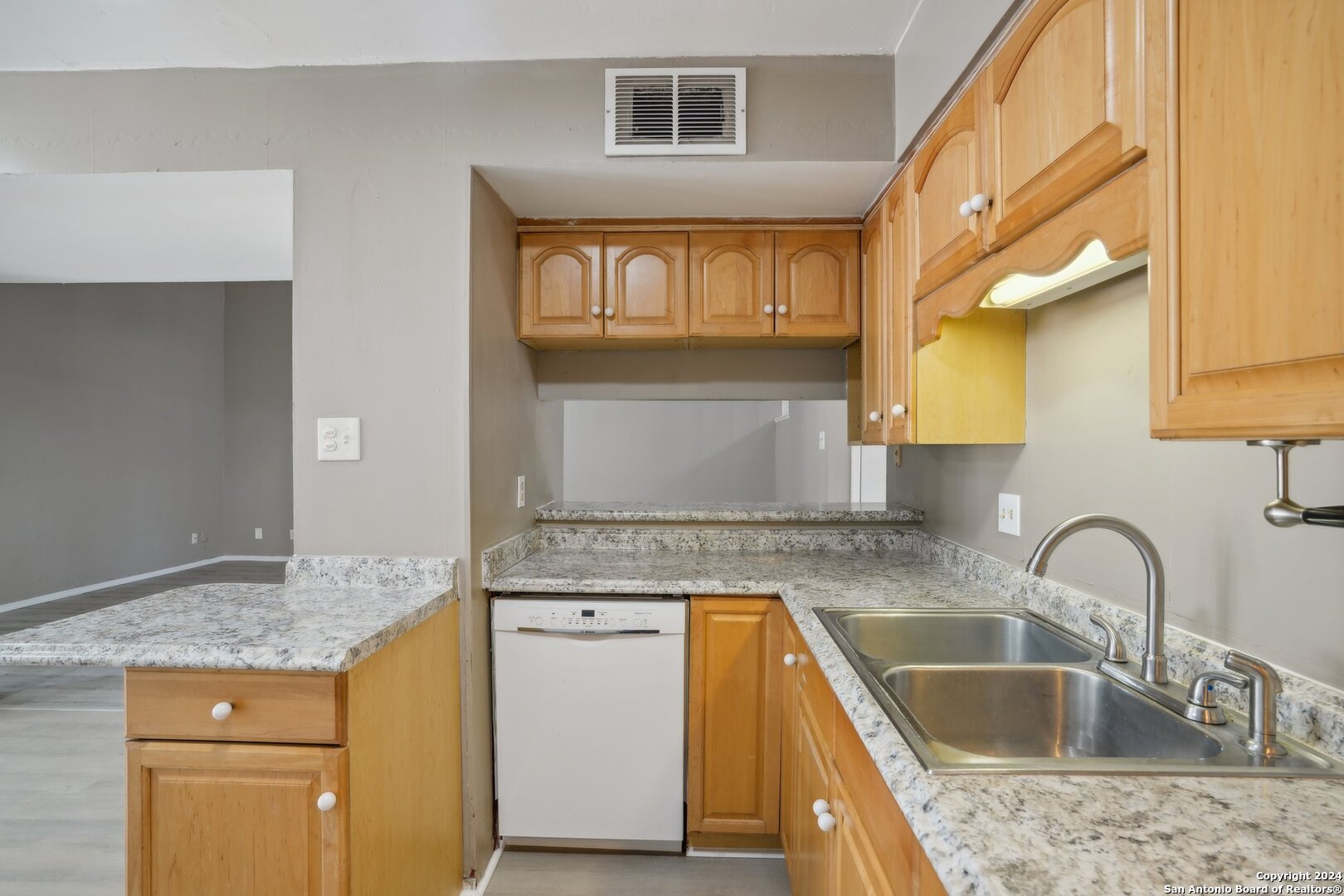 5023 Concord Ridge San Antonio TX 78228