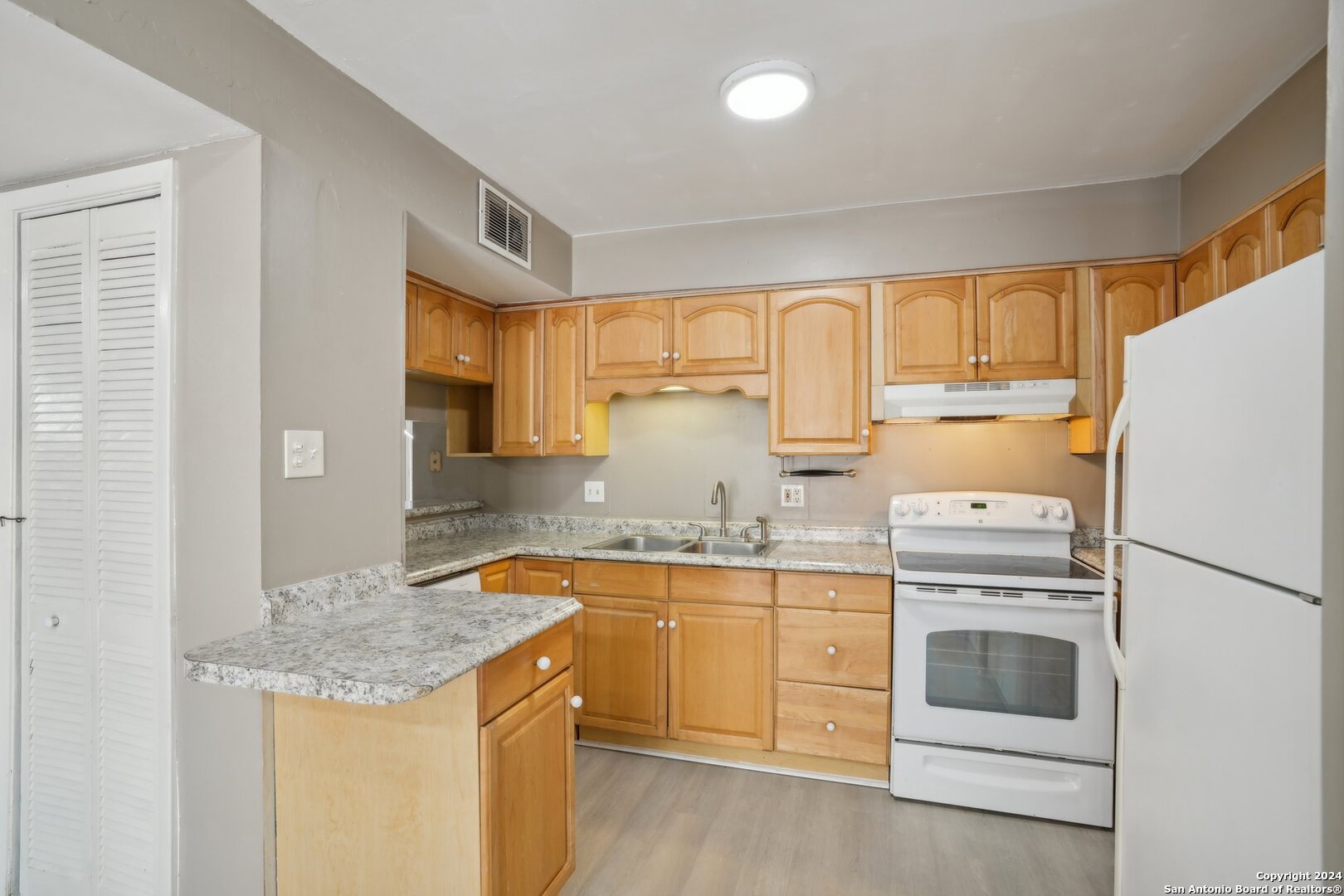 5023 Concord Ridge San Antonio TX 78228
