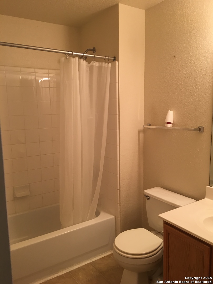 6422 Marlin Flats San Antonio TX 78244
