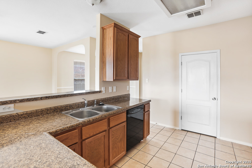 157 Crimson Tree Cibolo TX 78108