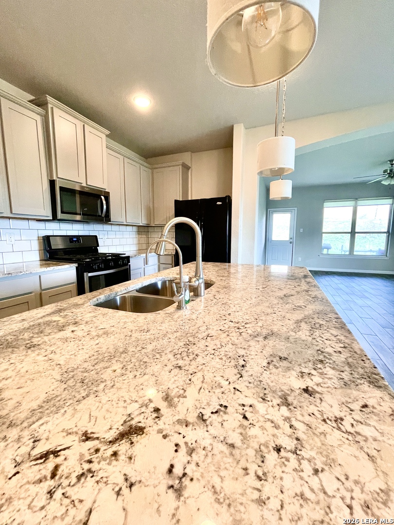 15306 Comanche Grove San Antonio TX 78233