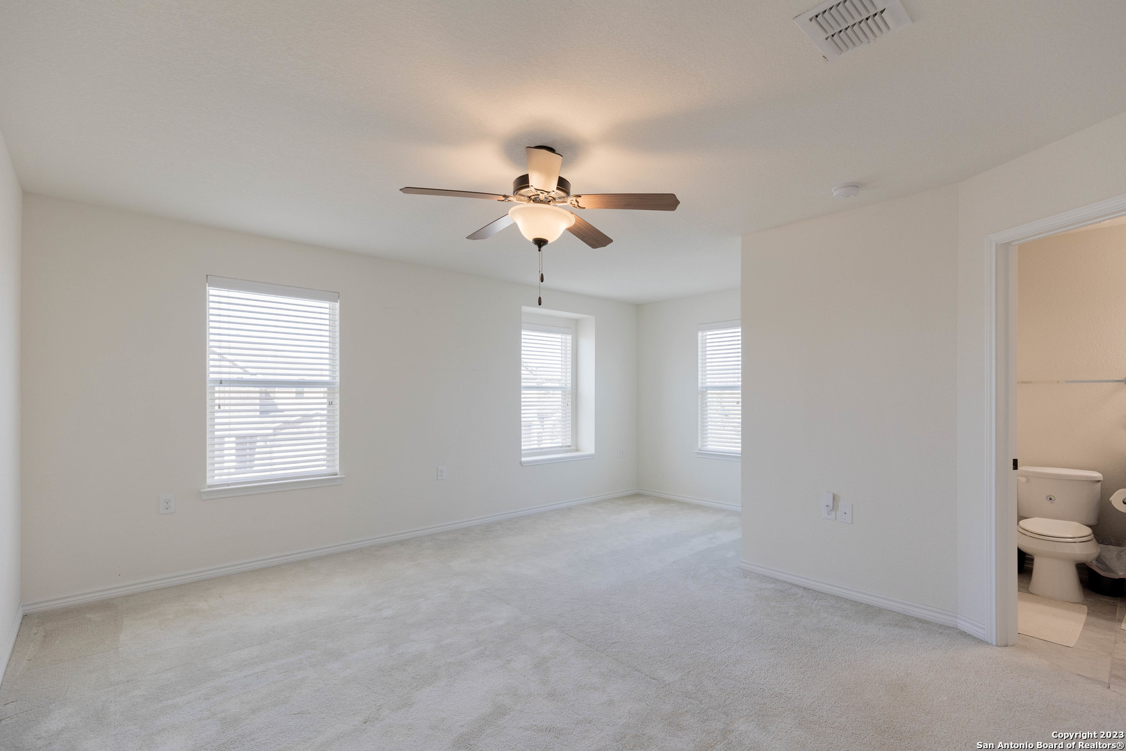 7302 Bluebonnet Bay San Antonio TX 78218