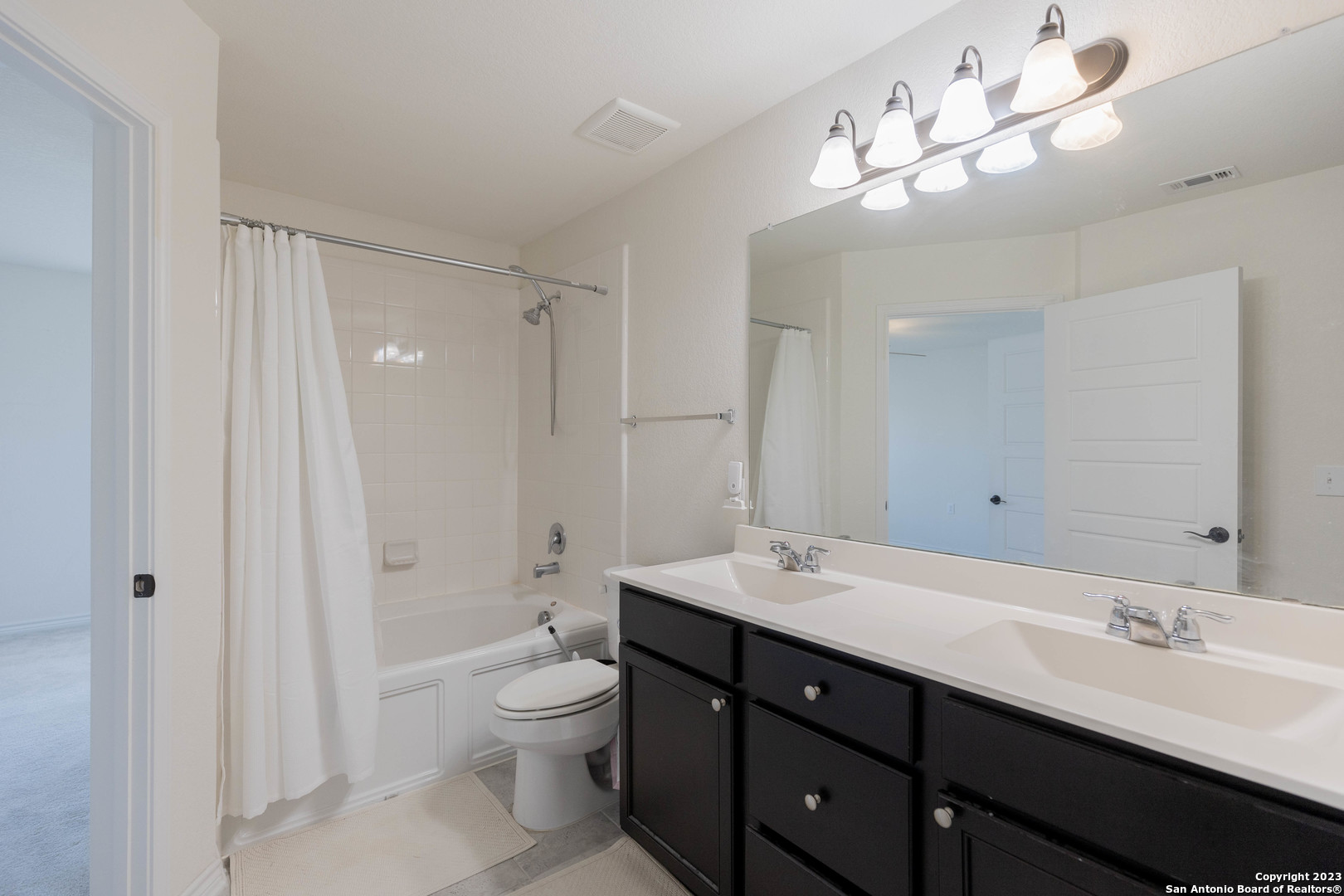 7302 Bluebonnet Bay San Antonio TX 78218