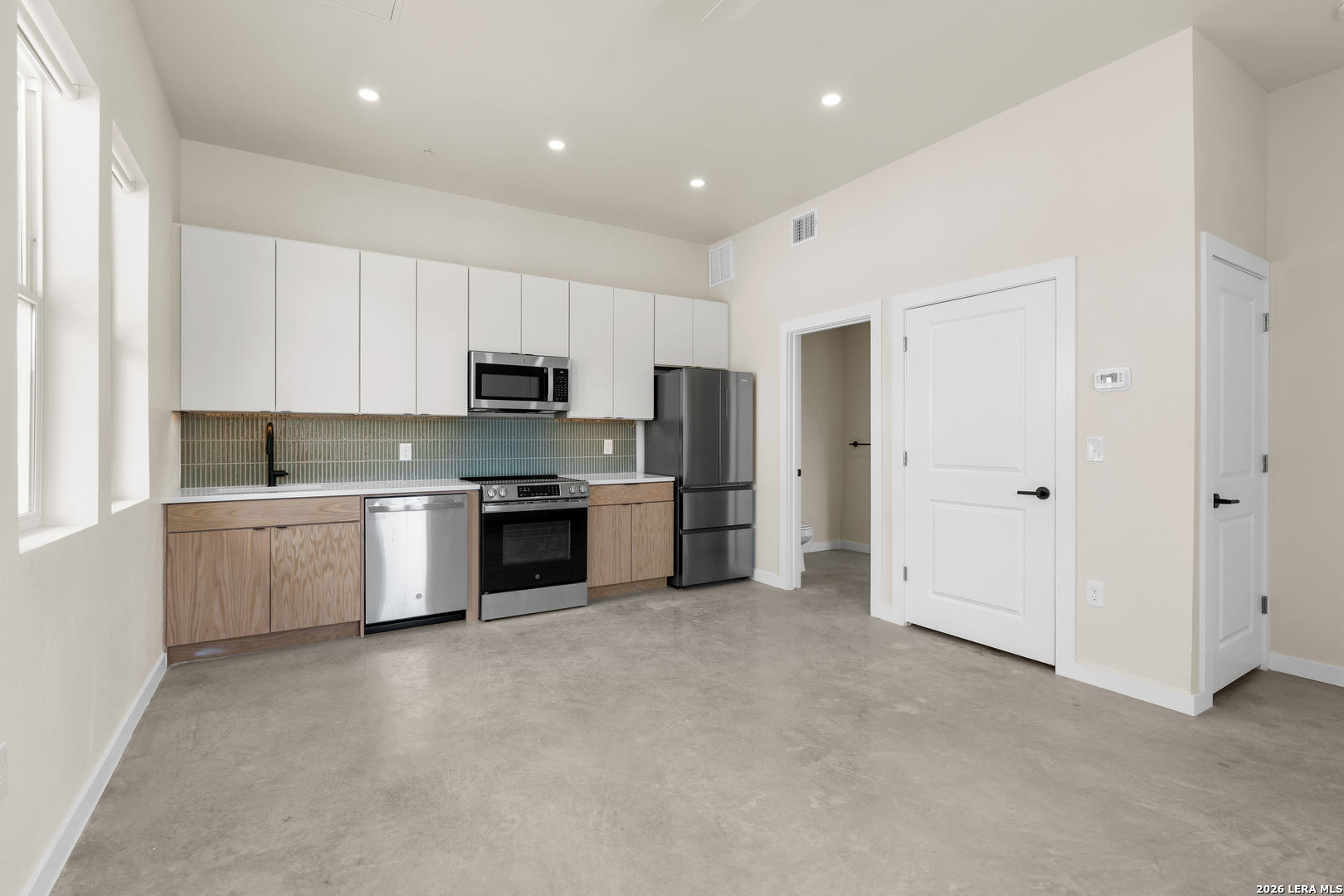 725 W Ashby Place San Antonio TX 78212