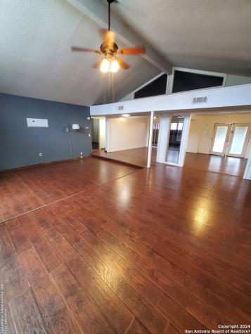 5295 Round Table San Antonio TX 78218