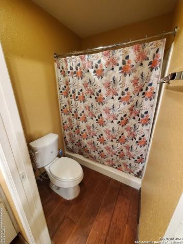 5295 Round Table San Antonio TX 78218