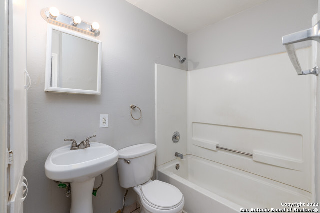 451 Natalen Avenue San Antonio TX 78209