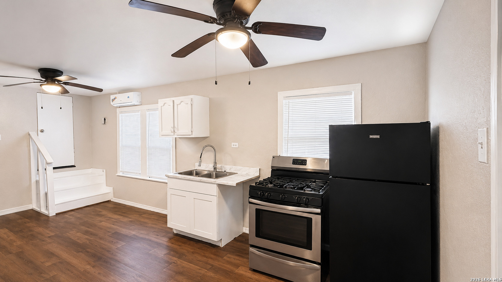 1319 Leal San Antonio TX 78207