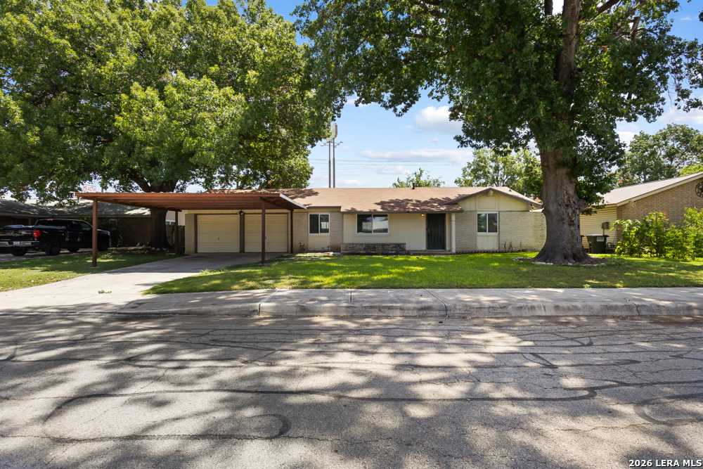 8810 Garden Quarte Street San Antonio TX 78217