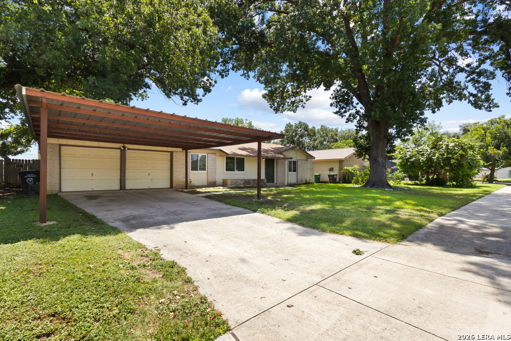 8810 Garden Quarte Street San Antonio TX 78217