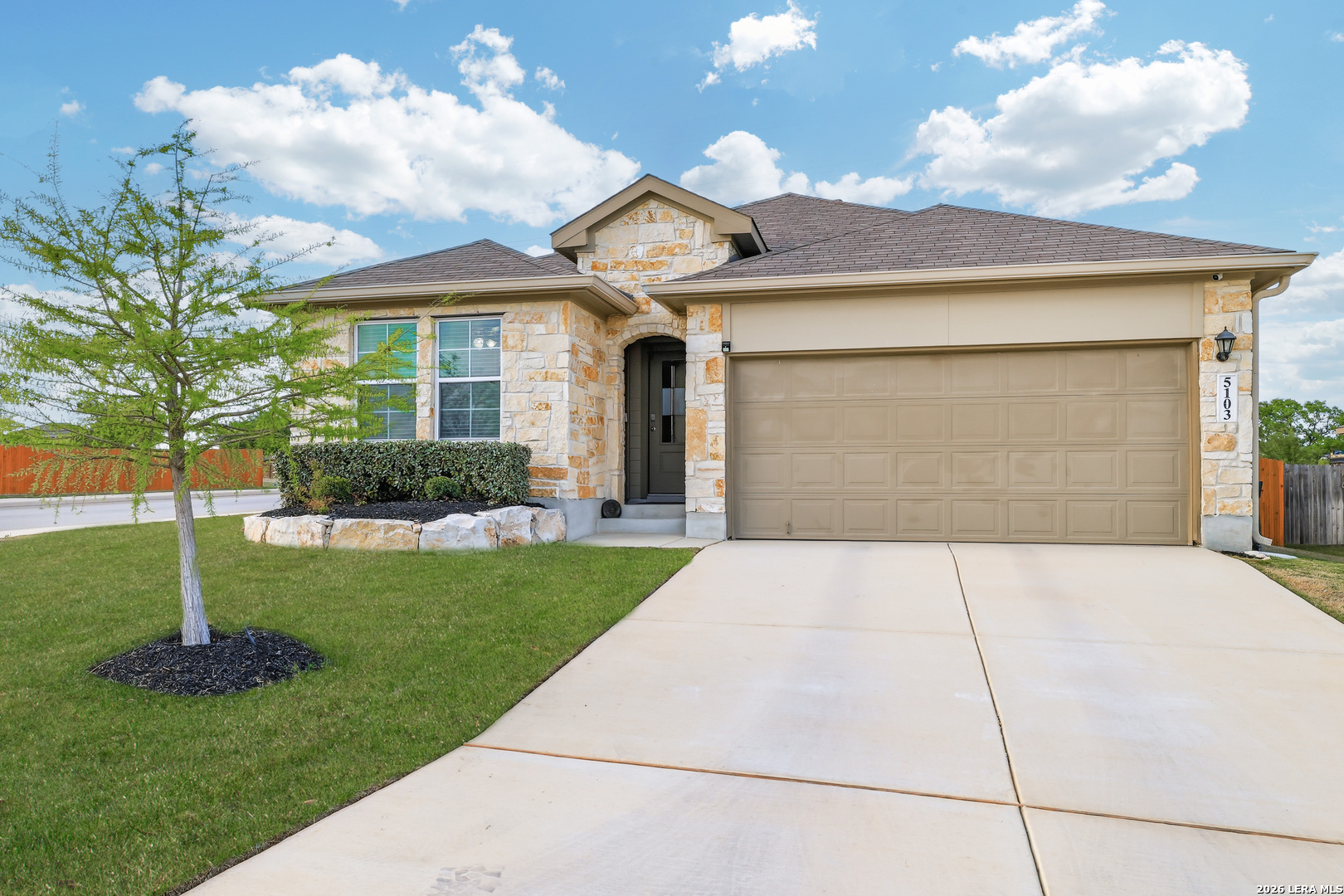 5103 Gully Way San Antonio TX 78266