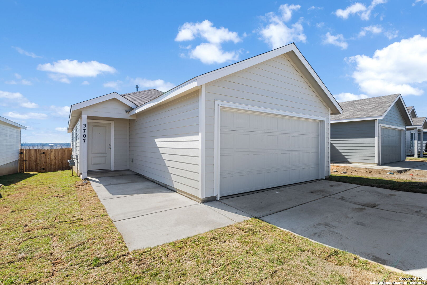 3707 Moon Hill Road Marion TX 78124