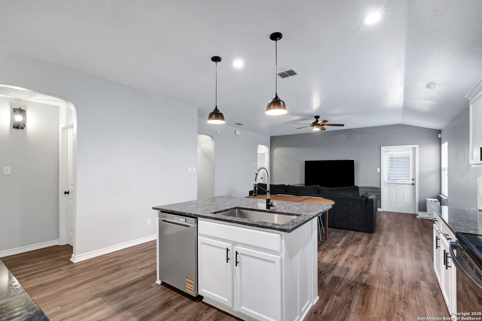11711 Caraway Hill San Antonio TX 78245