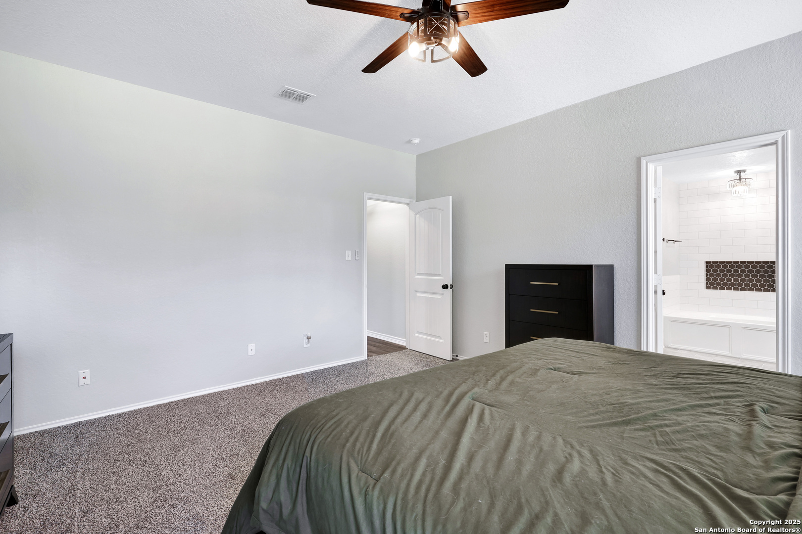 11711 Caraway Hill San Antonio TX 78245
