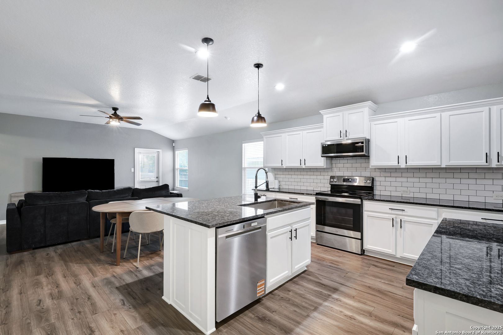11711 Caraway Hill San Antonio TX 78245