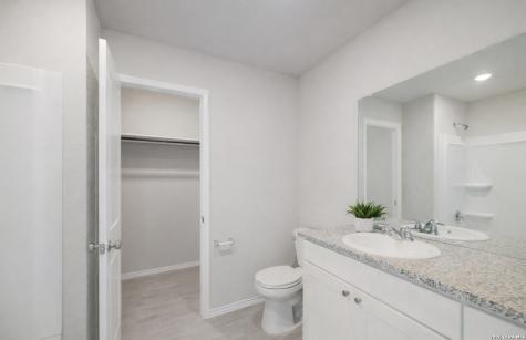 7411 Donkey Valley San Antonio TX 78240
