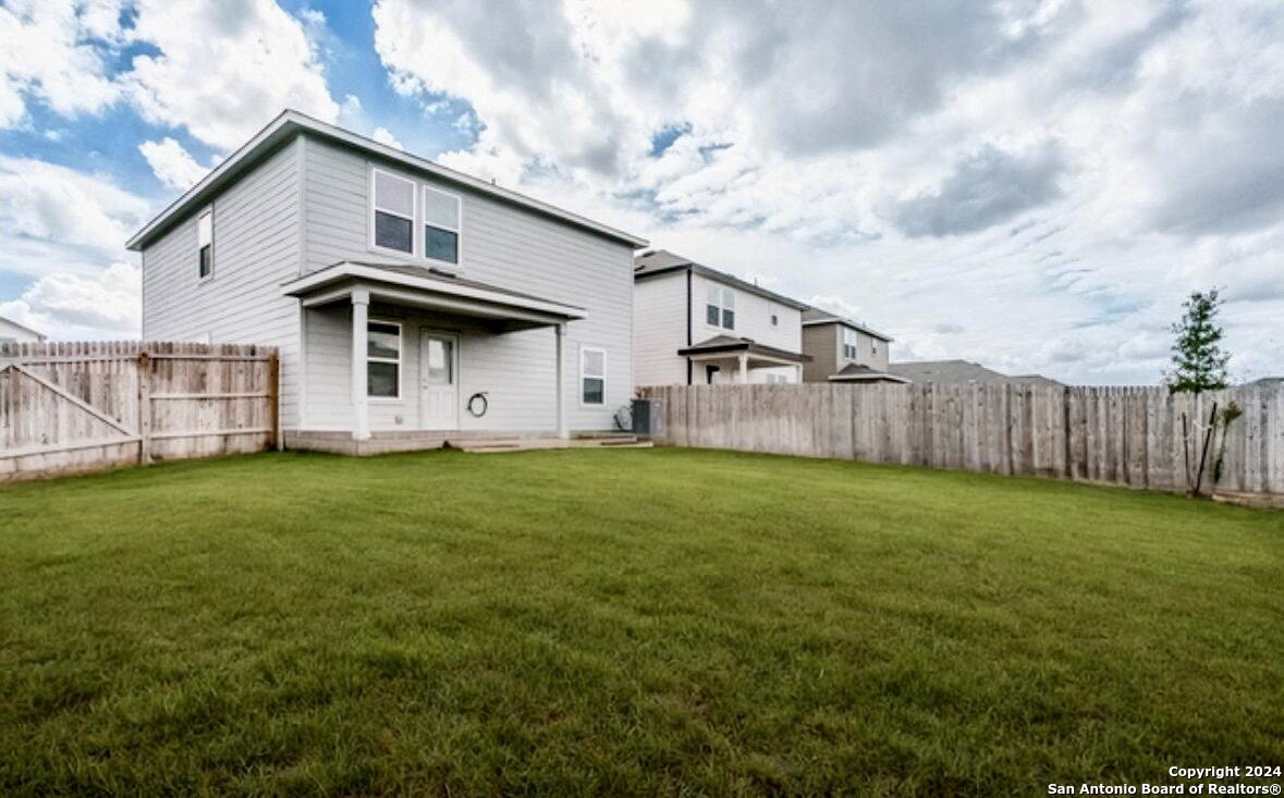 5923 Rolling Glen San Antonio TX 78218