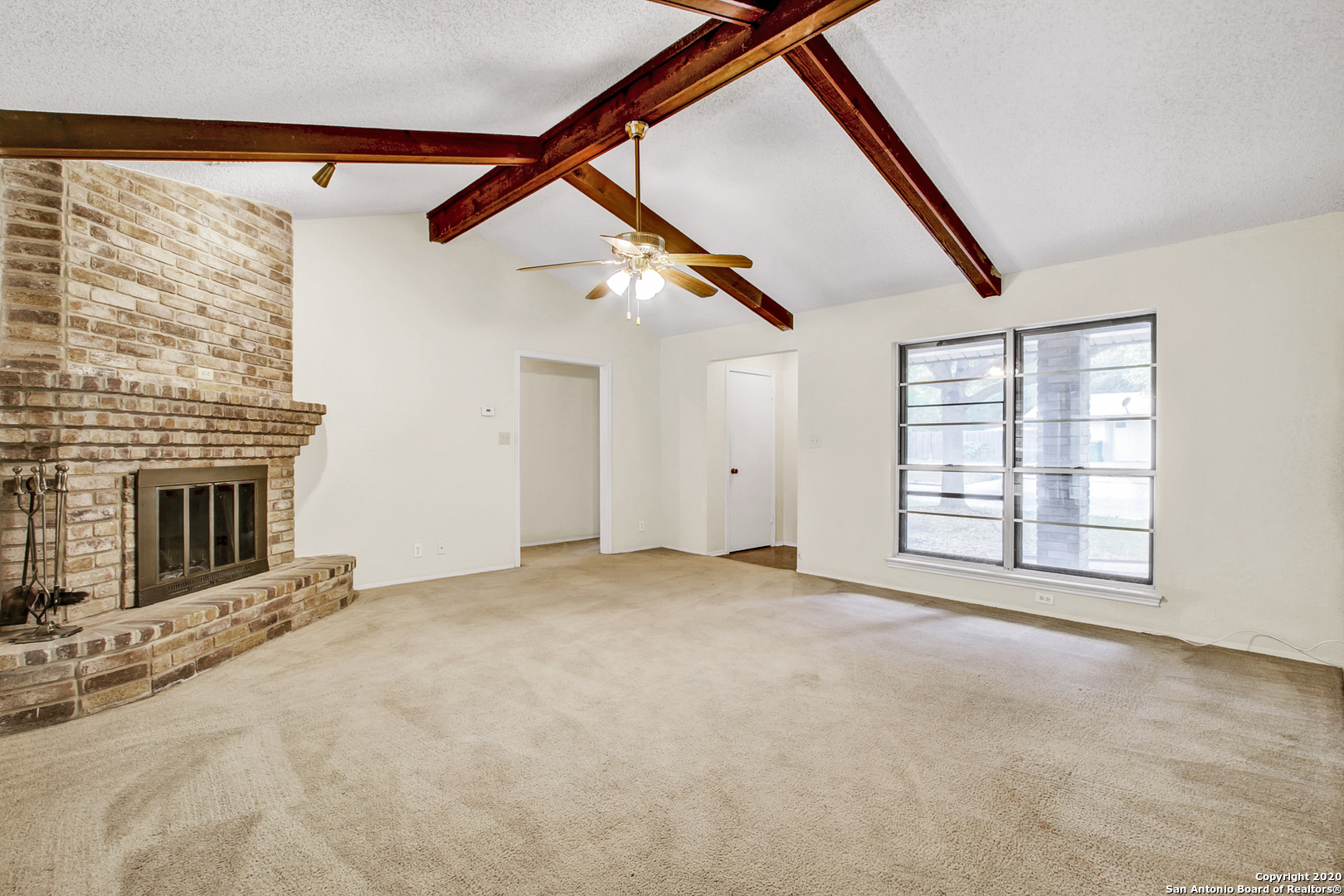 302 Gateway Street Converse TX 78109