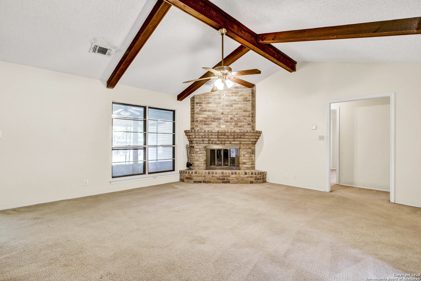 302 Gateway Street Converse TX 78109