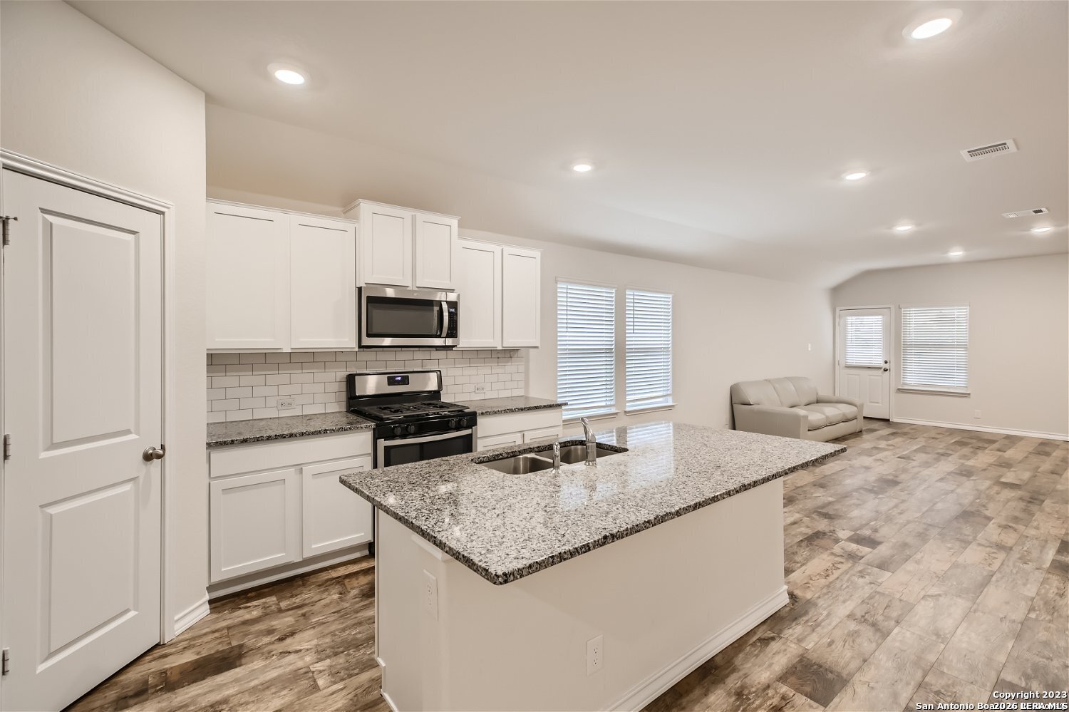 5551 Stormie Keep San Antonio TX 78266