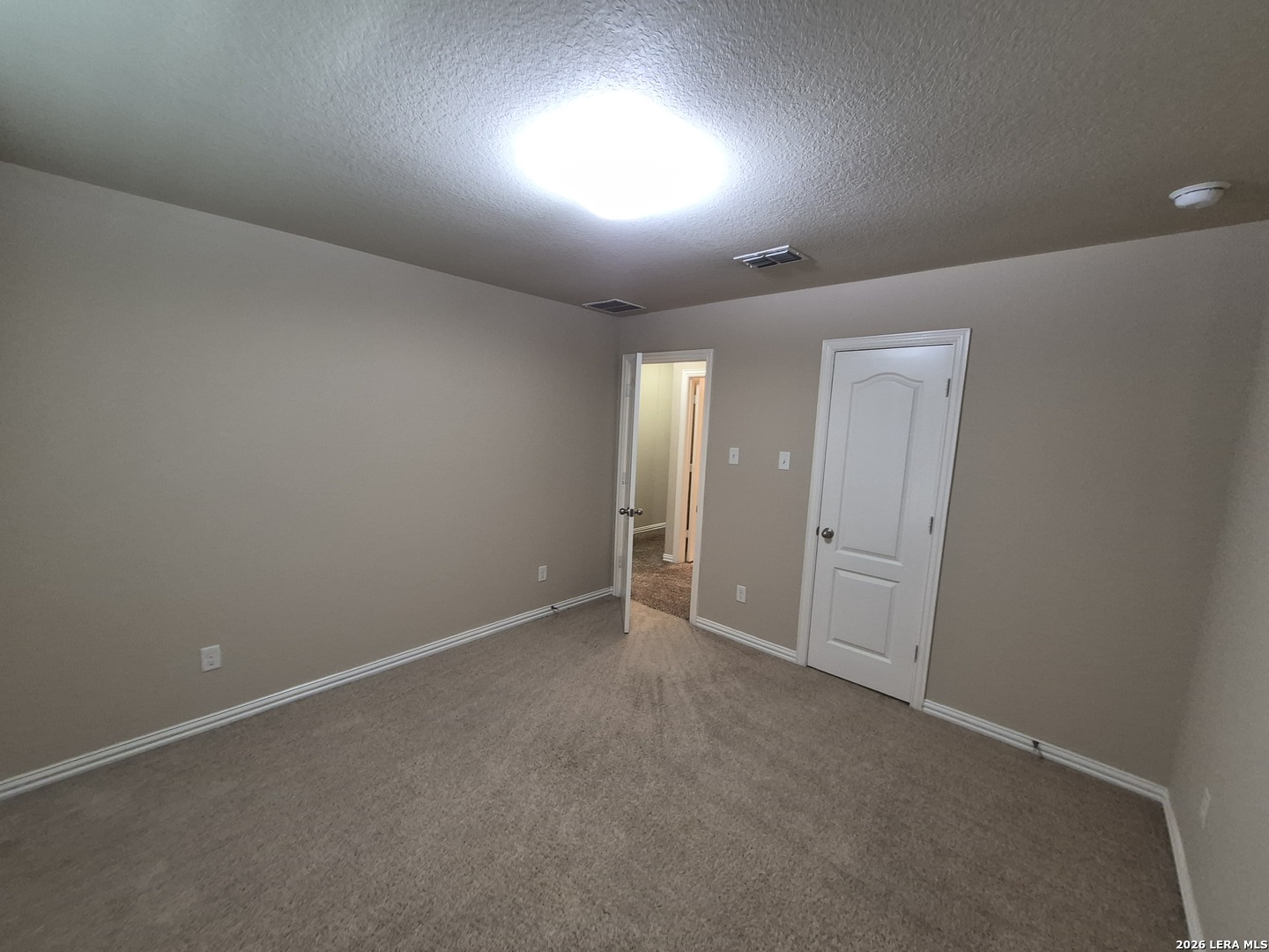 8915 Audubon Park Converse TX 78109