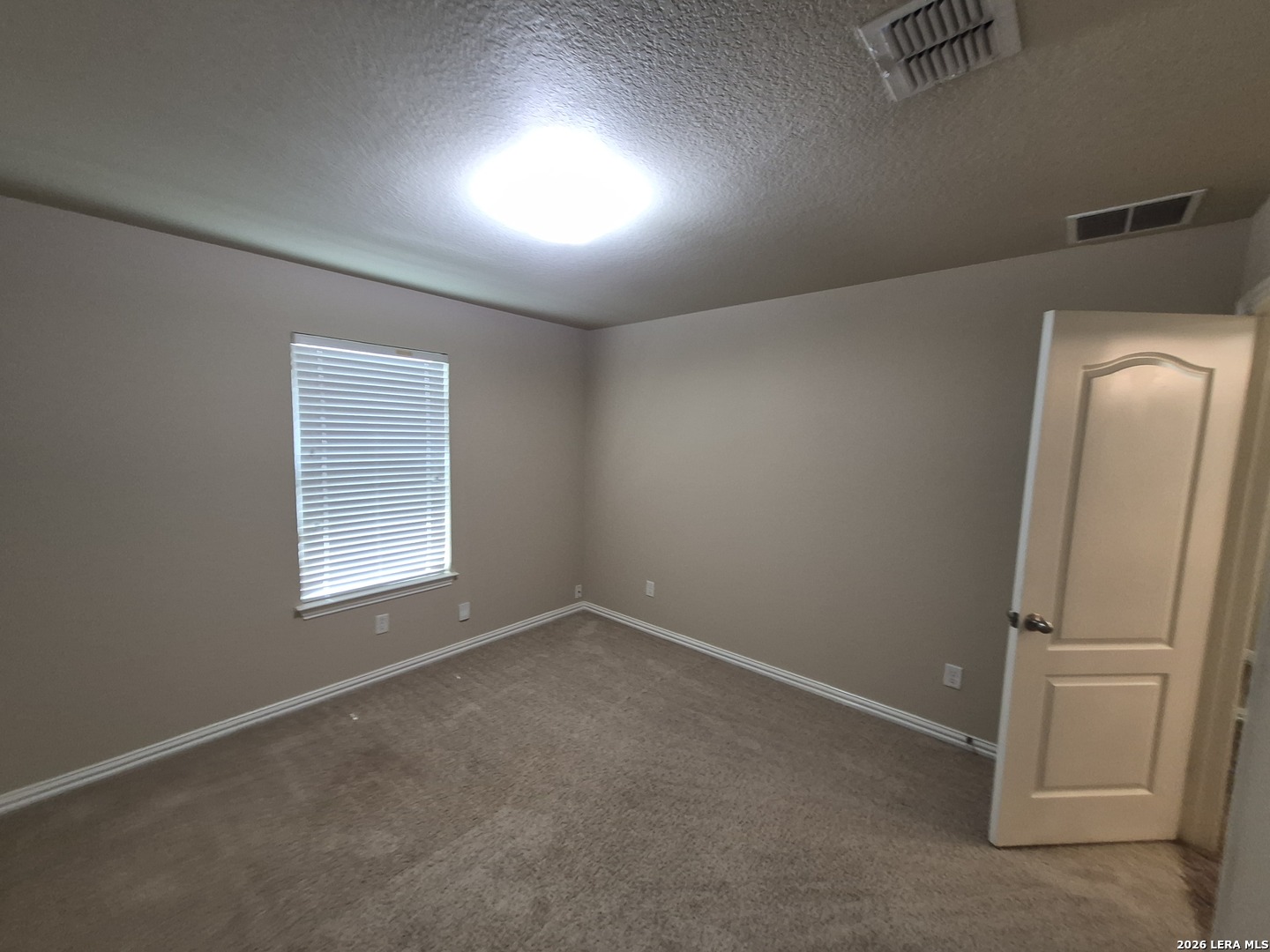 8915 Audubon Park Converse TX 78109