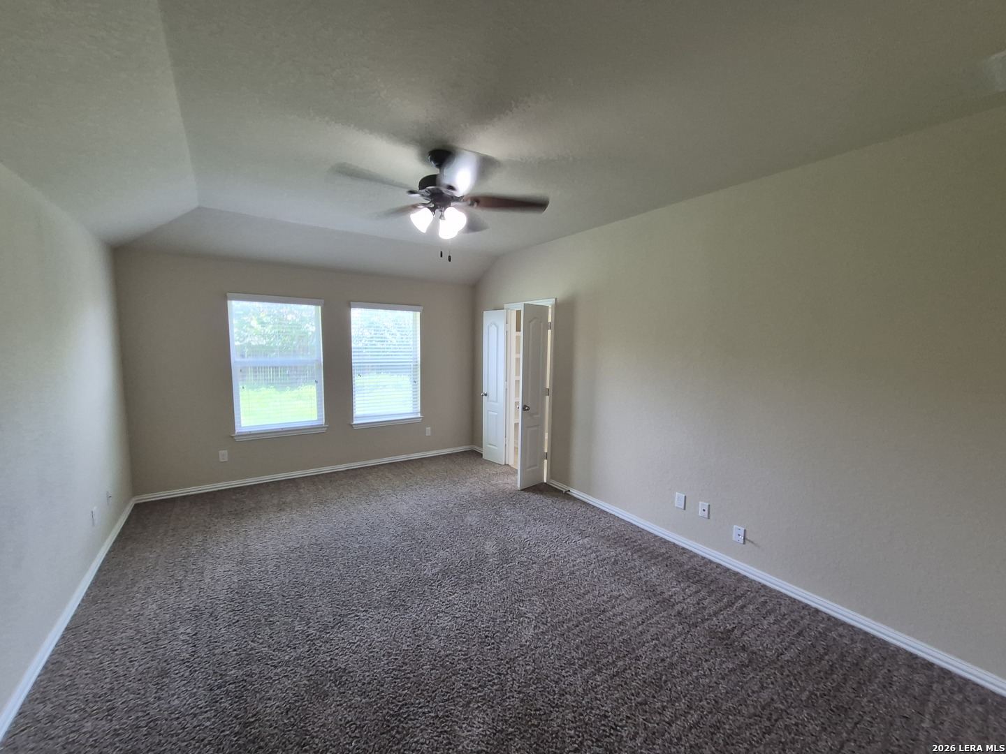 8915 Audubon Park Converse TX 78109