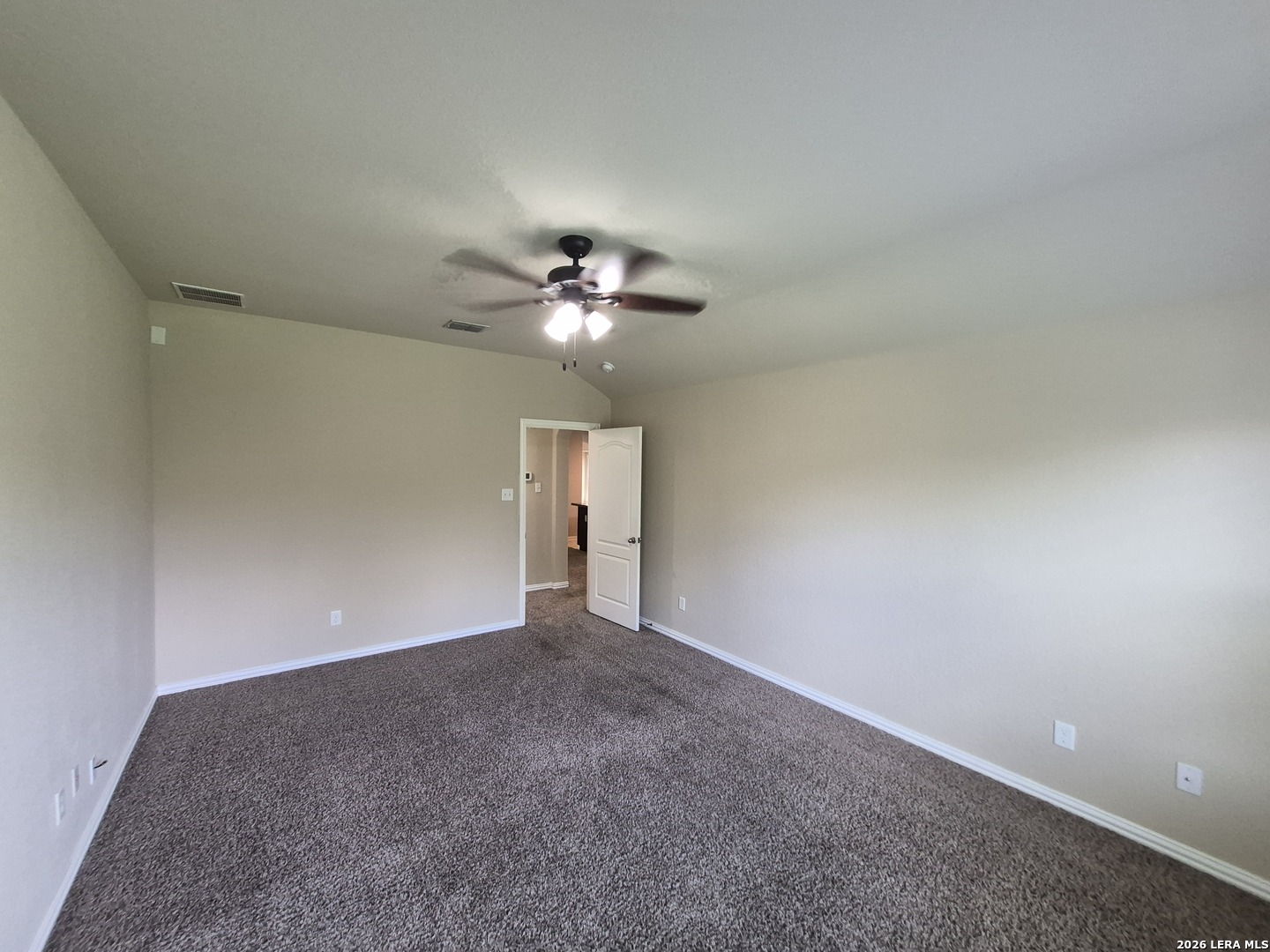 8915 Audubon Park Converse TX 78109