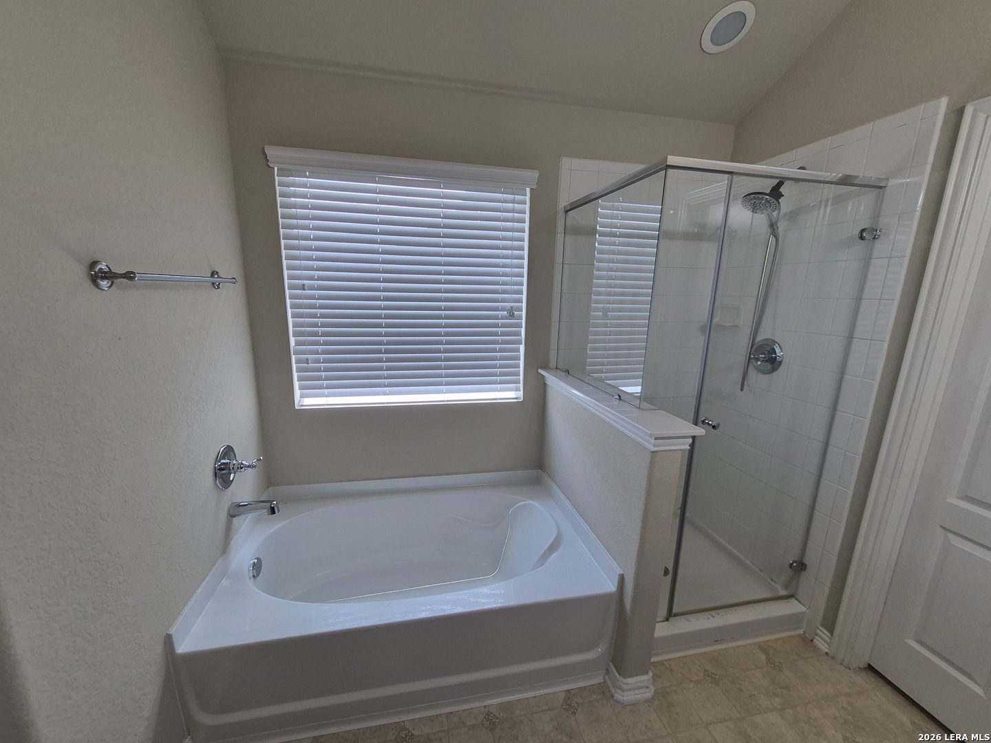 8915 Audubon Park Converse TX 78109