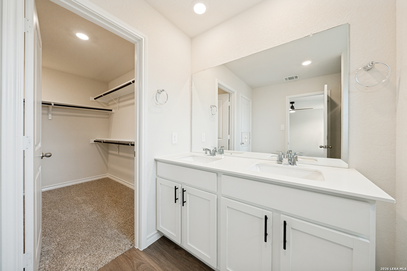 527 Avalon Banks Cibolo TX 78108