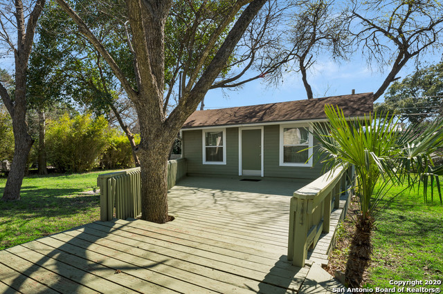 336 Tuttle Road Terrell Hills TX 78209