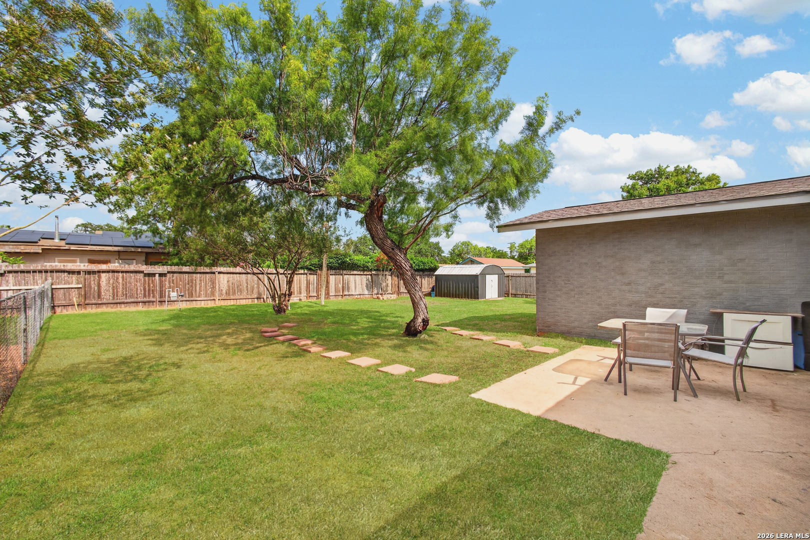 209 Greenlawn Avenue Pleasanton TX 78064