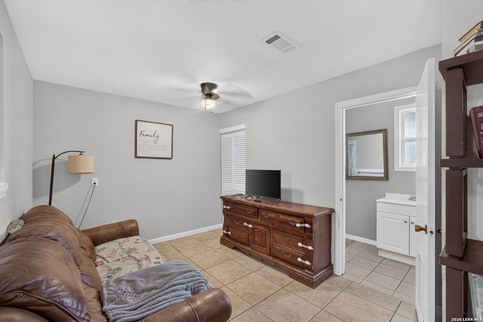 209 Greenlawn Avenue Pleasanton TX 78064