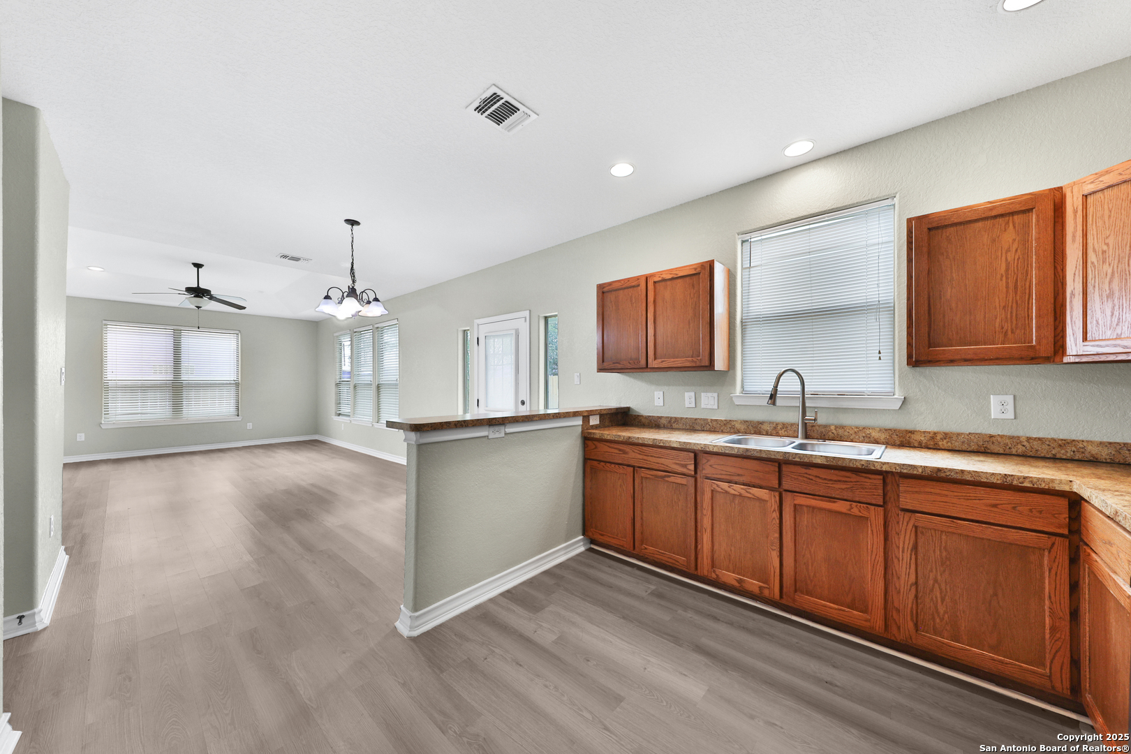 102 Cornell Avenue San Antonio TX 78201