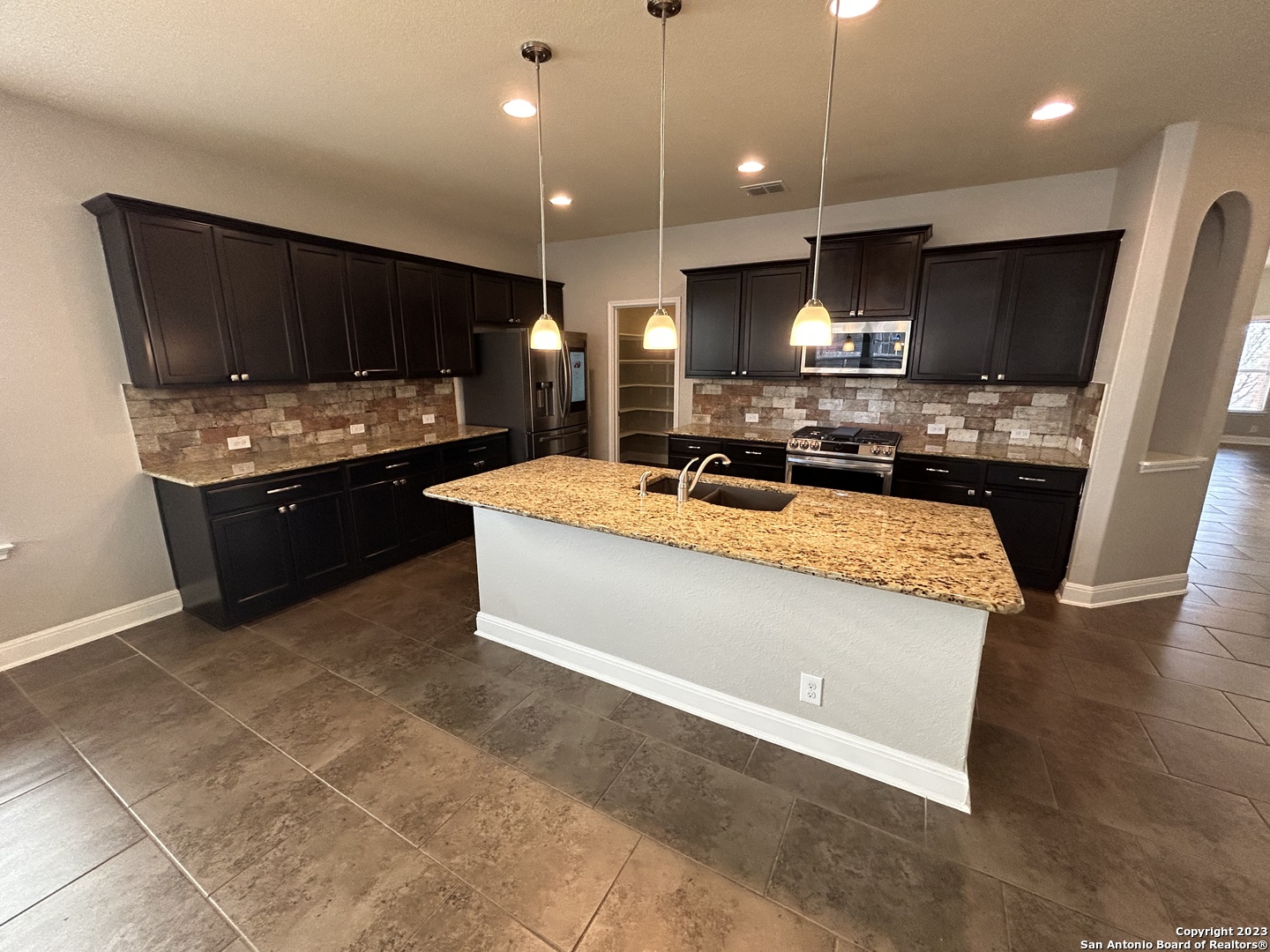 655 Sea Eagle San Antonio TX 78253