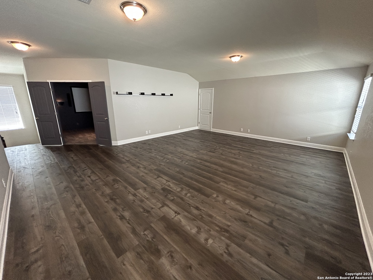 655 Sea Eagle San Antonio TX 78253
