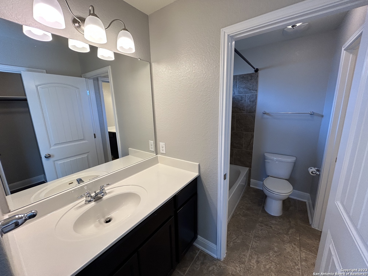 655 Sea Eagle San Antonio TX 78253