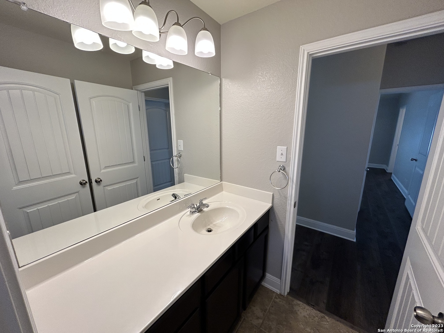 655 Sea Eagle San Antonio TX 78253