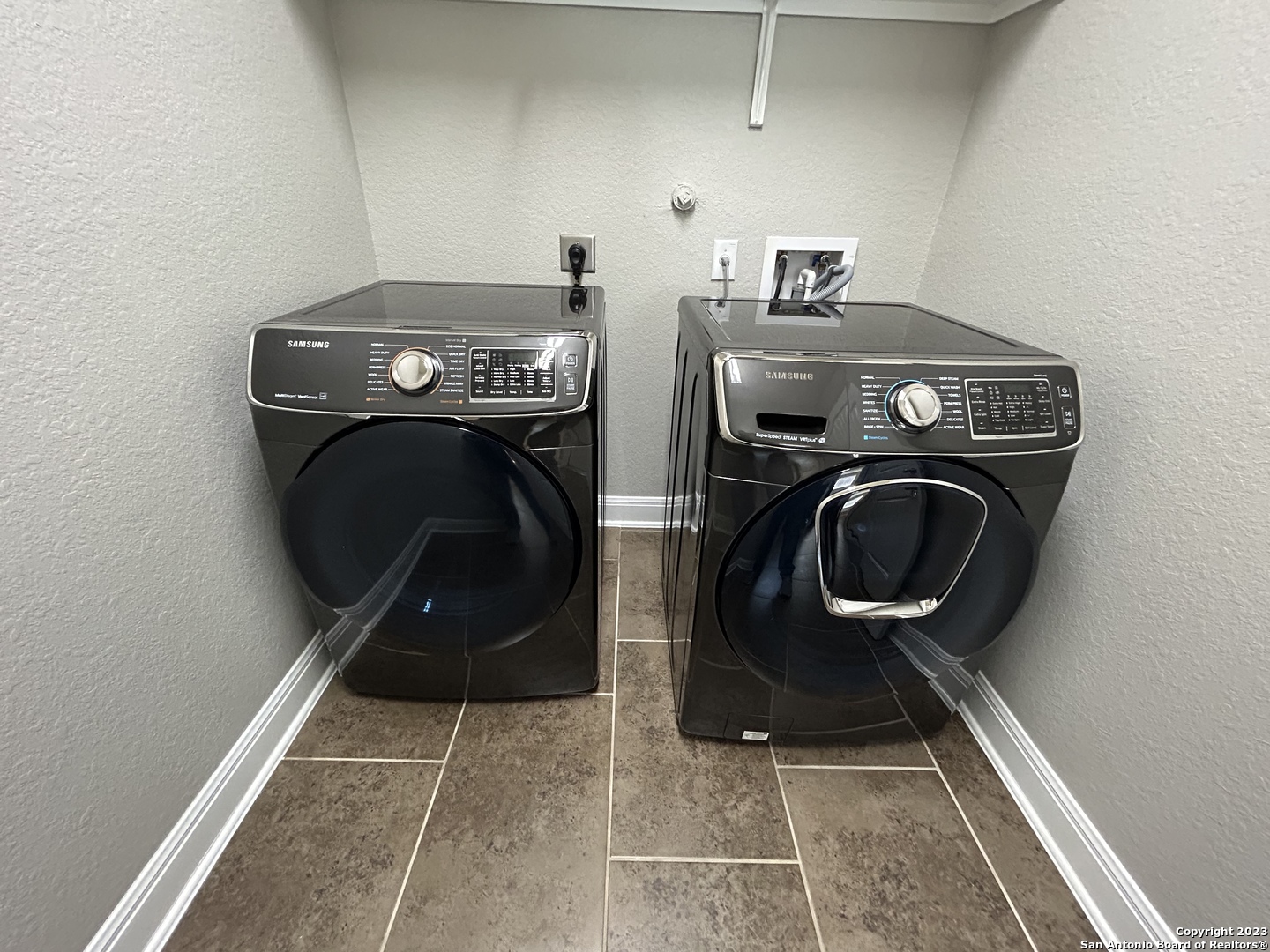 655 Sea Eagle San Antonio TX 78253