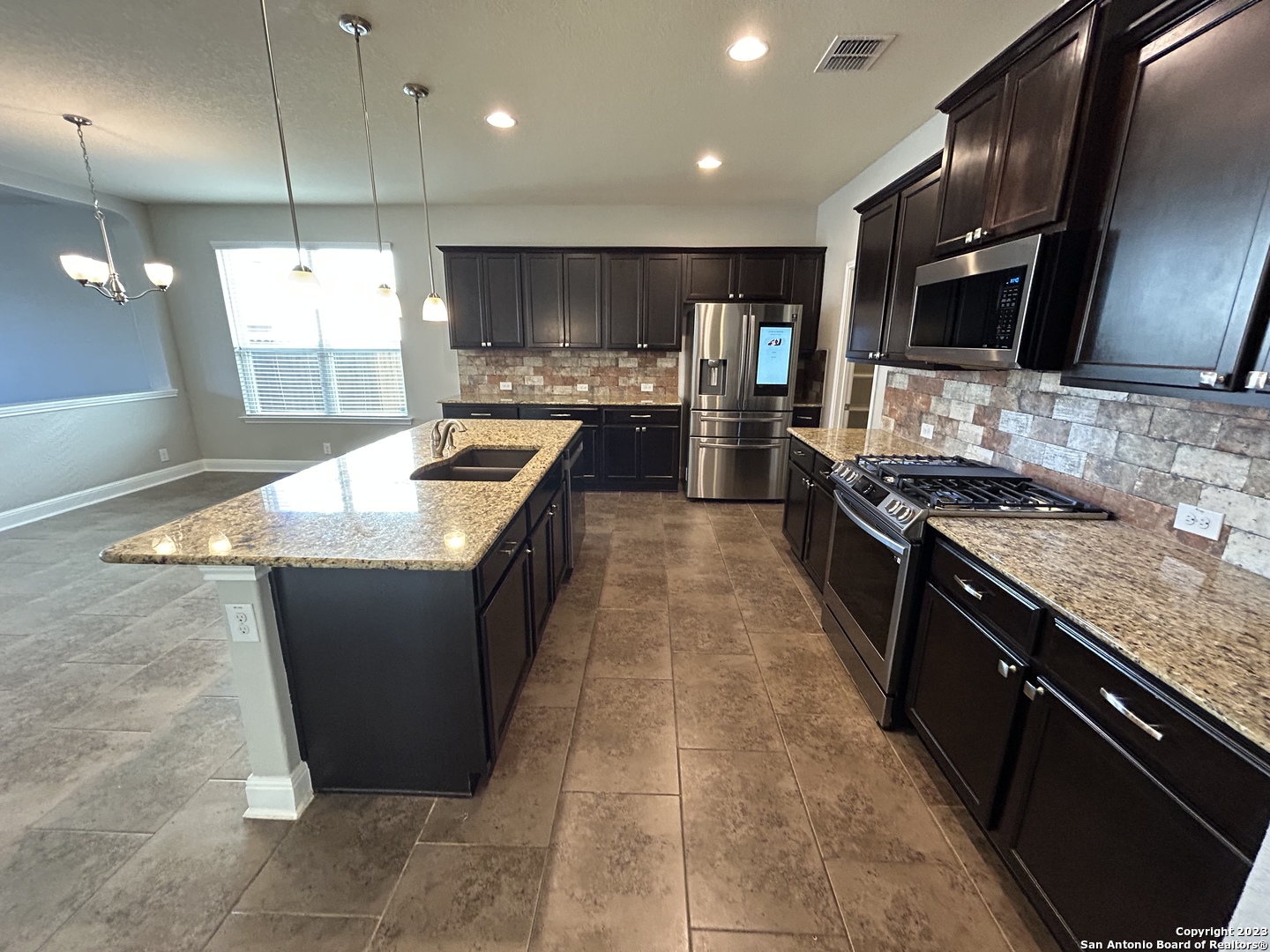 655 Sea Eagle San Antonio TX 78253